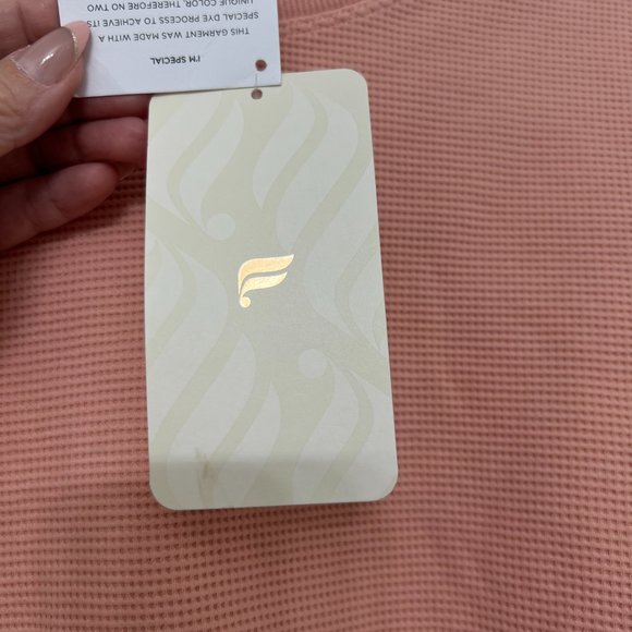 NWT Fabletics Anna Waffle knit tie back crop sweatshirt women's size S - Picture 7 of 8